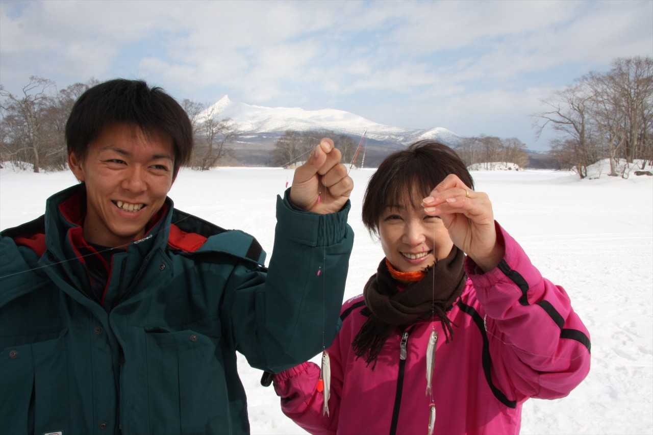 スノーシュー・新品・未使用・ワカサギ釣り 北海道】札幌企画旅行！穴場でのワカサギ釣りやスノーシューをみんなで